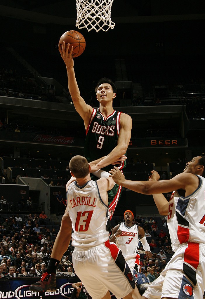 足球直播在线观看免费观看-朱利安·里斯首秀即犯满 近20赛季第5个菜鸟 “比肩”易建联&amp;埃迪