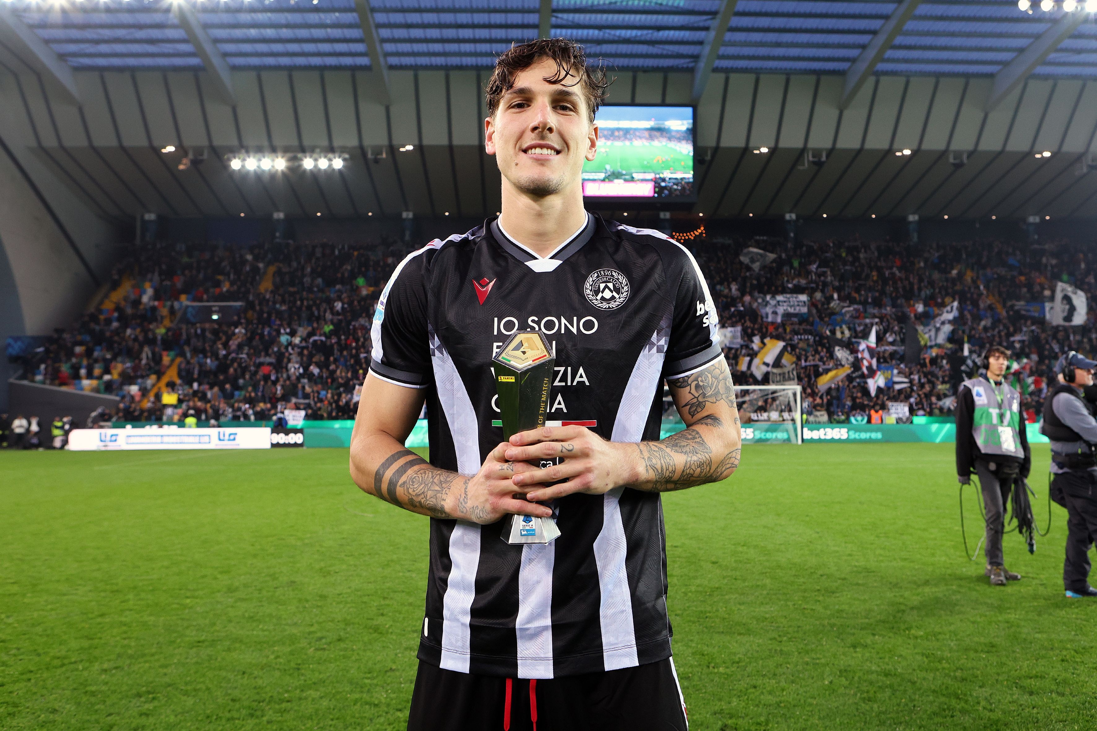 看球直播-记者：乌迪内斯准备以1000万欧买断扎尼奥洛，米兰考虑引进他